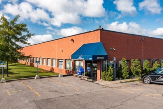 More details for 7701-7711 Rue Grenache, Montréal, QC - Light Industrial to Rent
