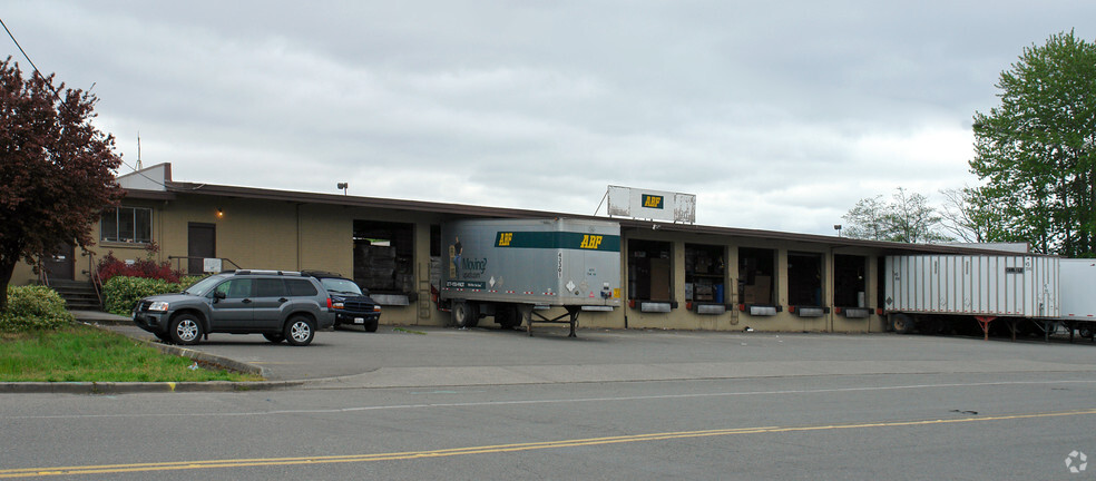 1955 E Lincoln Ave, Tacoma, WA for rent - Building Photo - Image 1 of 6