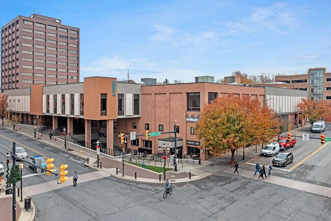 More details for 3 W Broad St, Bethlehem, PA - Mixed-use to Rent