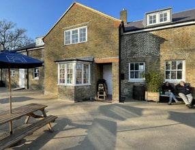 Homestead Cottages, Beckenham to rent Building Photo- Image 1 of 6