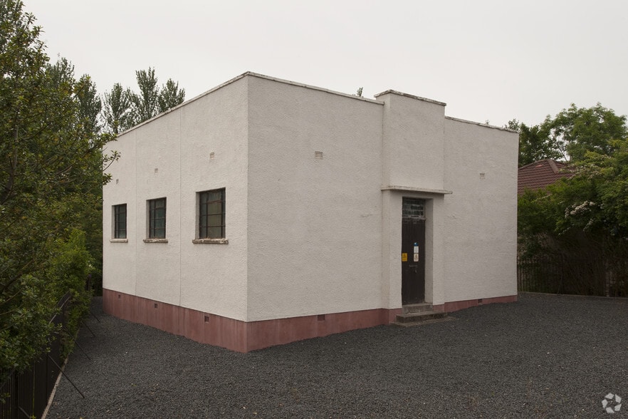 22 Campsie Rd, Torrance to rent - Primary Photo - Image 1 of 2