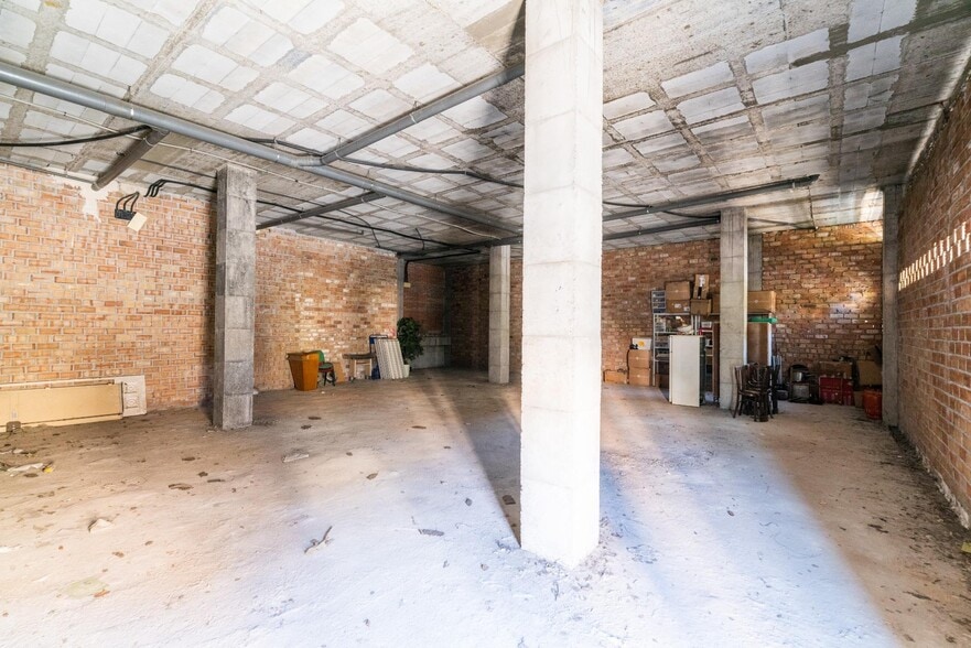 Calle Torre de las Cabezas, 12, Granada, Granada for sale - Interior Photo - Image 2 of 17