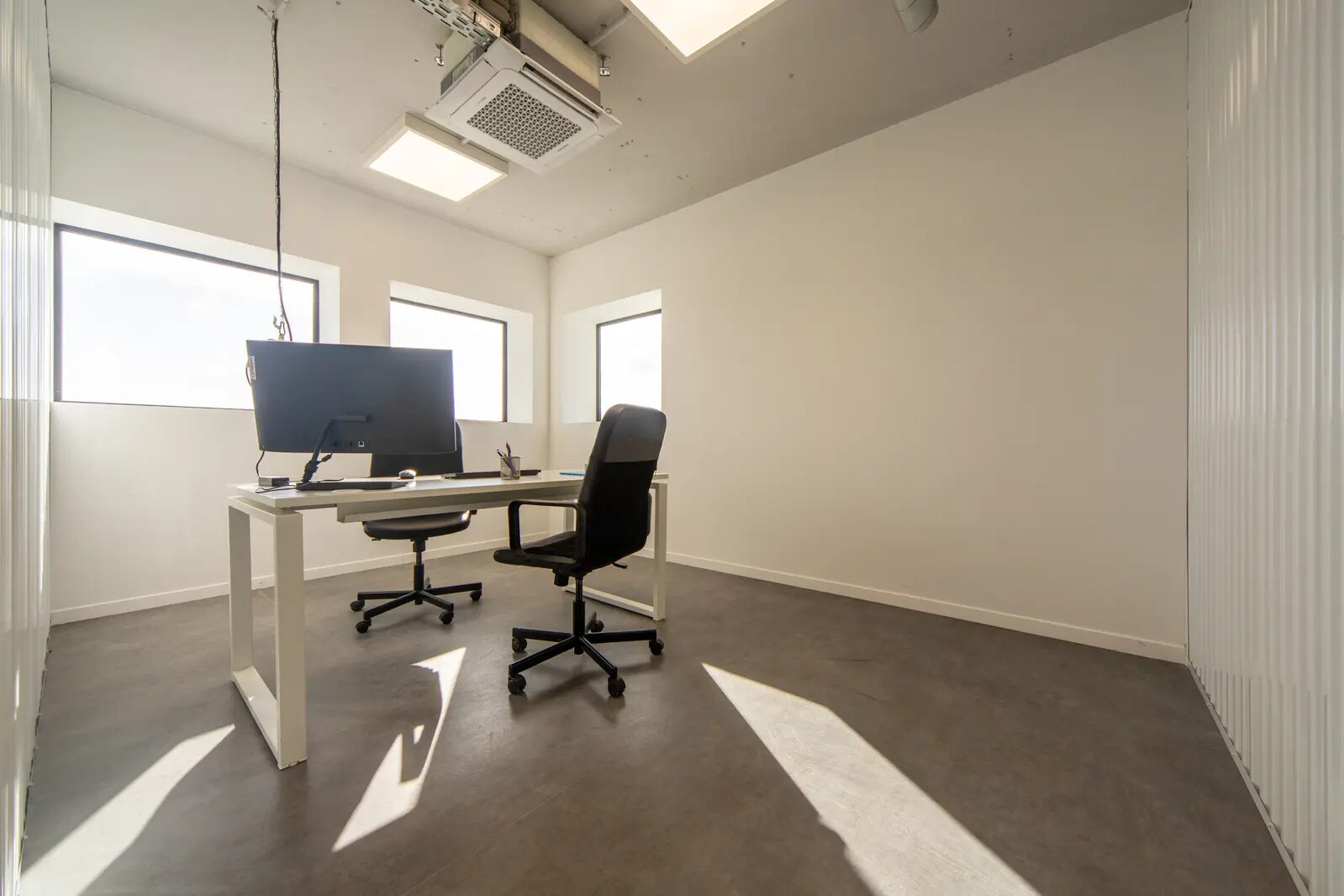 6 Rue Francis Combe, Cergy to rent Interior Photo- Image 1 of 8