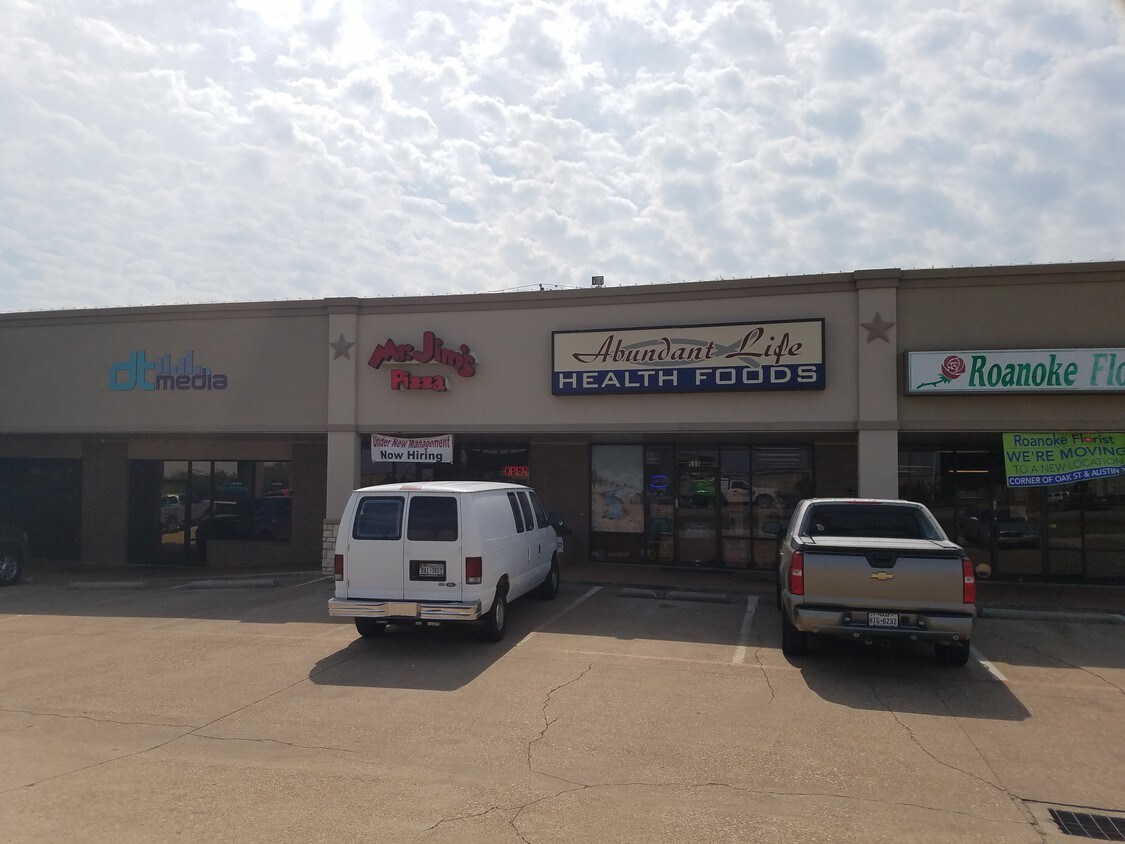 500 S US Highway 377, Roanoke 76262