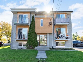 More details for 700 Rue Du Boisé, Saint-jerome, QC - Residential for Sale