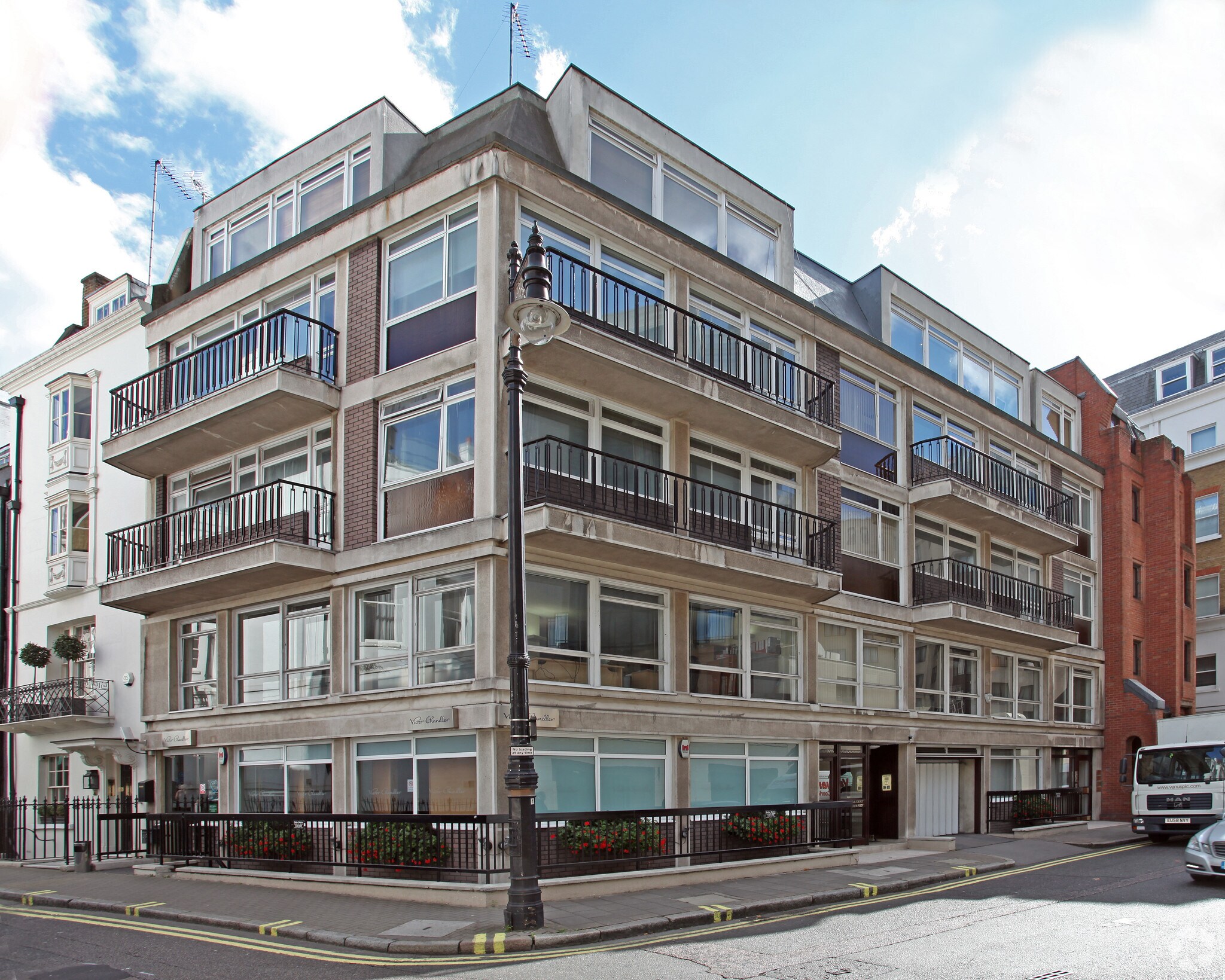 4-6 Deanery St, London to rent Building Photo- Image 1 of 3