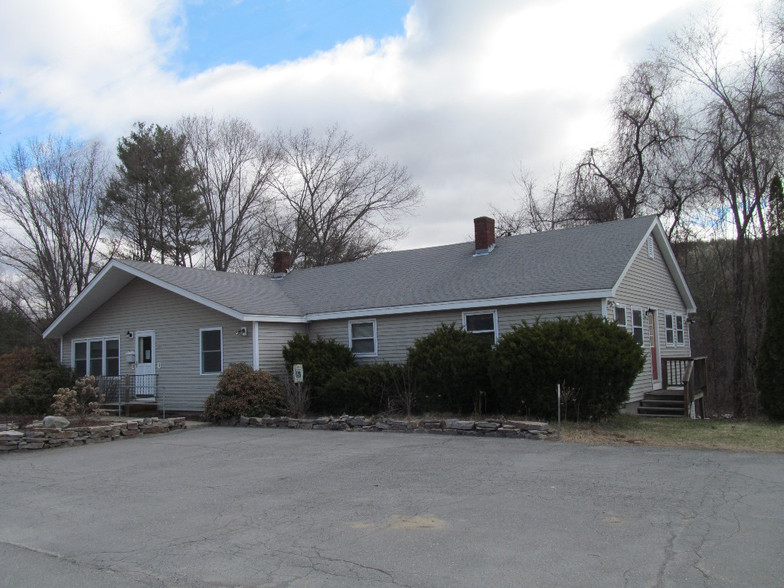 443 Old Claremont Rd, Charlestown, NH for sale - Primary Photo - Image 1 of 1