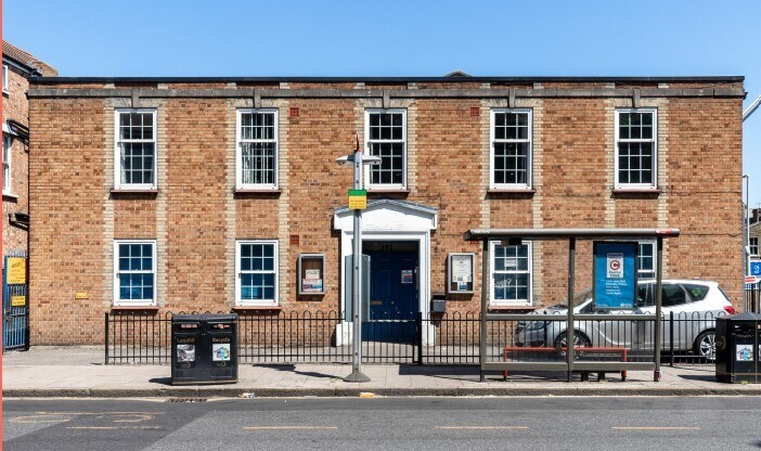 192 Merton, London for sale Primary Photo- Image 1 of 1