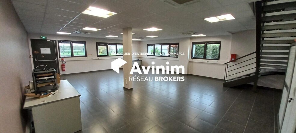 Office in Plaisance-du-Touch for sale - Building Photo - Image 3 of 9