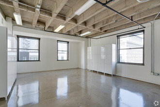 448 S Hill St, Los Angeles, CA for rent Interior Photo- Image 1 of 11