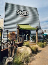 2937 Bristol St, Costa Mesa, CA to rent Interior Photo- Image 2 of 11