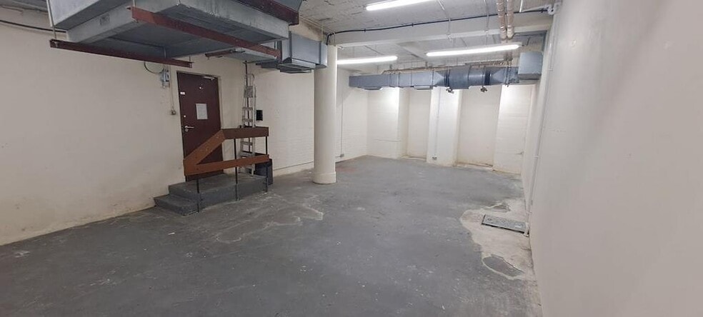 165-169 North St, Brighton to rent - Building Photo - Image 3 of 8