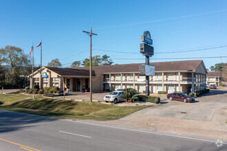 2155 N 11th St, Beaumont, TX for sale Building Photo- Image 1 of 1