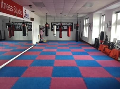 39 Broad St, Cowdenbeath for sale - Interior Photo - Image 2 of 16