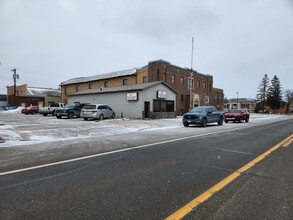 207 Park Ave S, Park Rapids, MN for rent Building Photo- Image 1 of 12