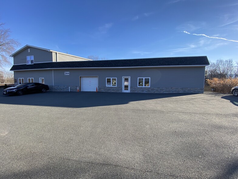 3144 US Route 9W, New Windsor, NY for rent - Building Photo - Image 1 of 15