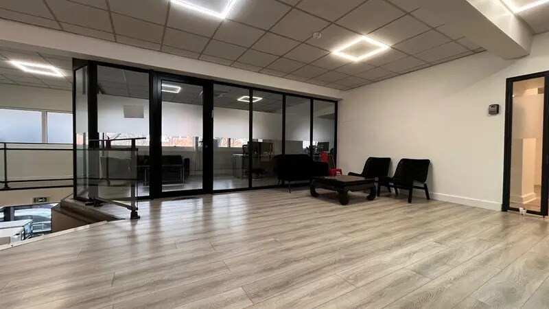 100 Avenue Du Général Leclerc, Pantin to rent Building Photo- Image 1 of 5