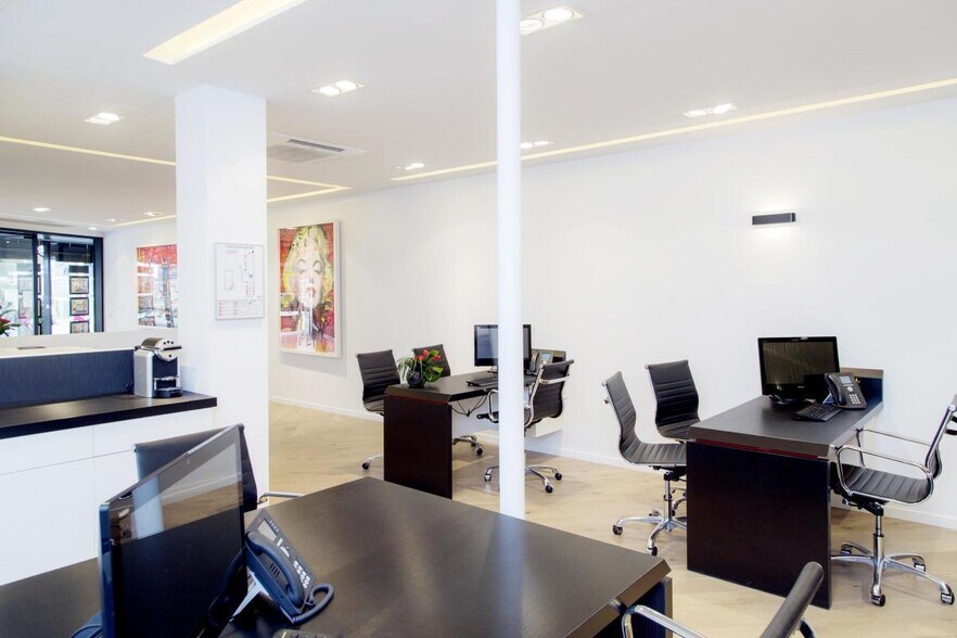 Retail in Paris to rent - Interior Photo - Image 3 of 7