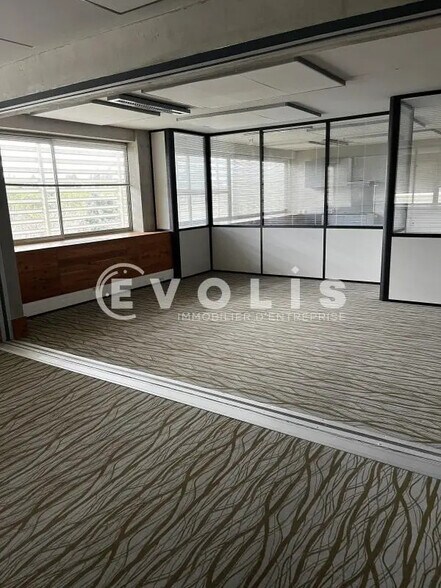 Office in Avignon to rent - Interior Photo - Image 3 of 12