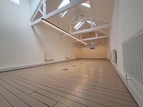 2 Old Gothic Pl, Windsor to rent Interior Photo- Image 1 of 4