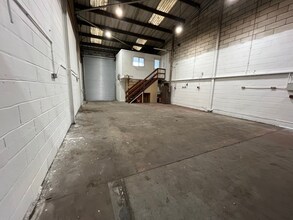 Grange Farm Rd, Colchester to rent Interior Photo- Image 2 of 5