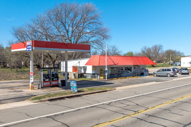More details for 1201 6th St, Ryan, OK - Retail for Sale