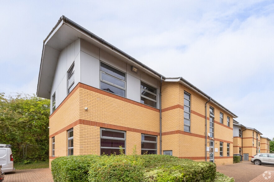 Timothys Bridge Rd, Stratford Upon Avon to rent - Building Photo - Image 1 of 19