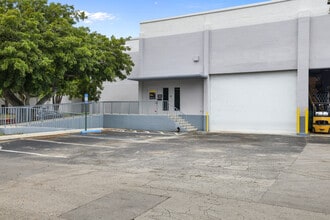 7950-7966 NW 14th St, Miami, FL to rent Building Photo- Image 2 of 20