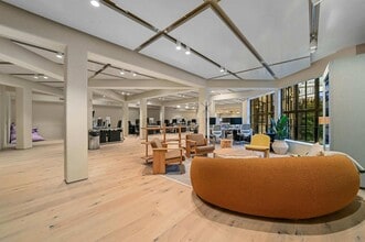 196 Old St, London to rent Interior Photo- Image 1 of 7