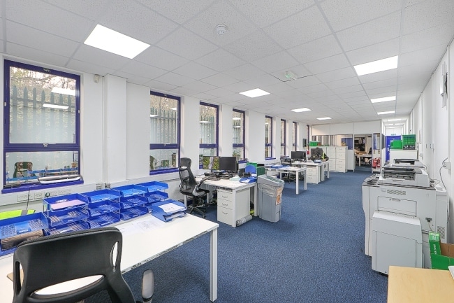 6 The Interchange, Swanley to rent - Interior Photo - Image 3 of 3