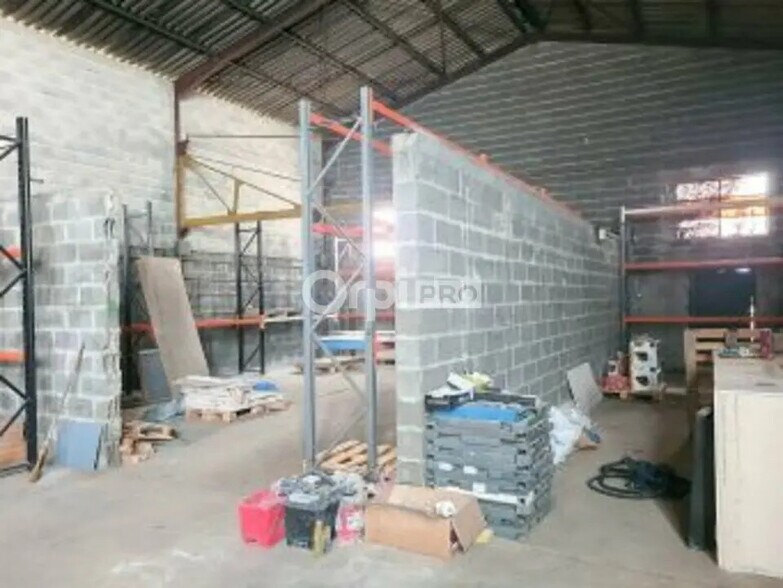 Light Industrial in Domérat for sale - Construction Photo - Image 1 of 2