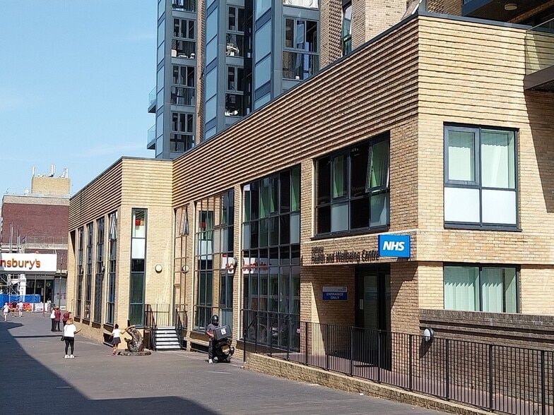 19 Homefield Rise, Orpington to rent - Primary Photo - Image 1 of 7