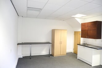 12-4 Suites 12, 14 & 15 Pickers Gill Court, Crown Road Ct, Sunderland to rent Interior Photo- Image 2 of 7