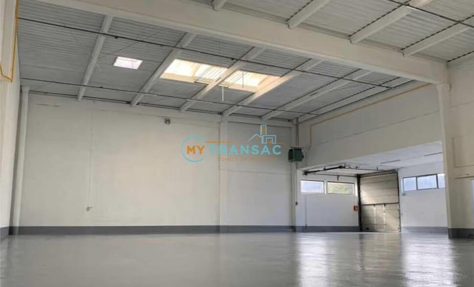 Industrial in Bonneuil-sur-Marne to rent - Interior Photo - Image 3 of 8