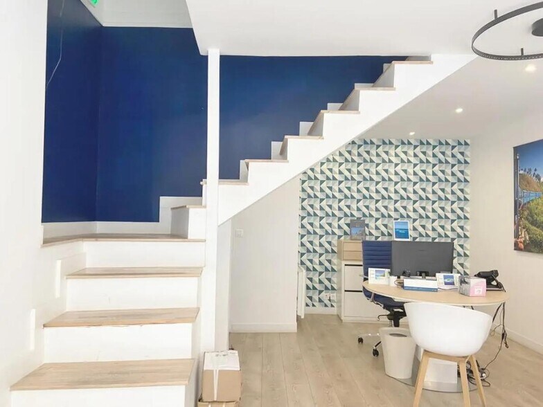 118 Grande Rue, Sèvres for sale - Interior Photo - Image 2 of 7