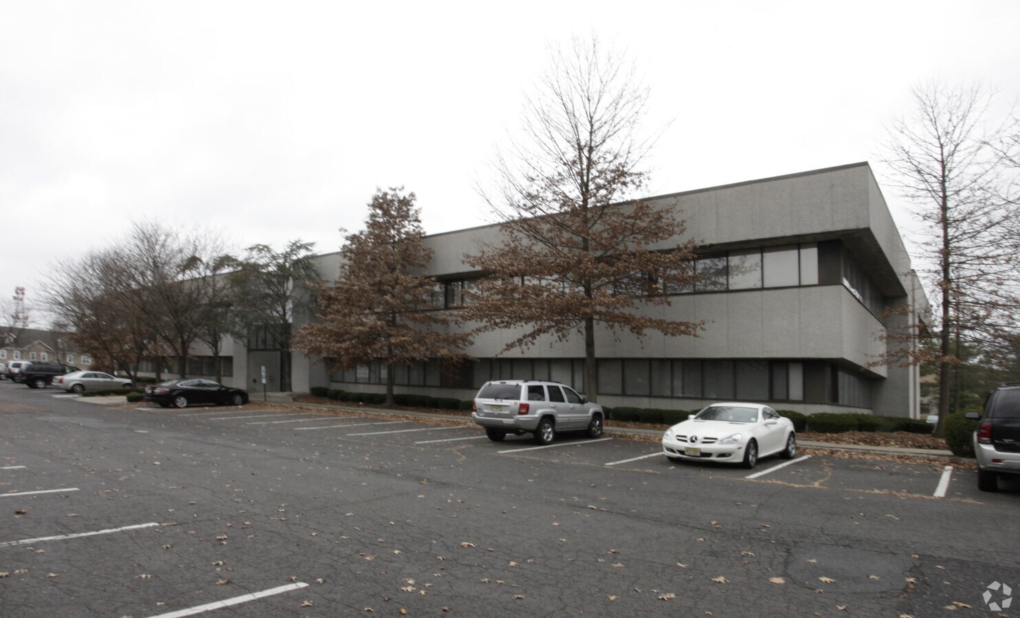 1670 Whitehorse Hamilton Square Rd, Hamilton, NJ 08690 UK