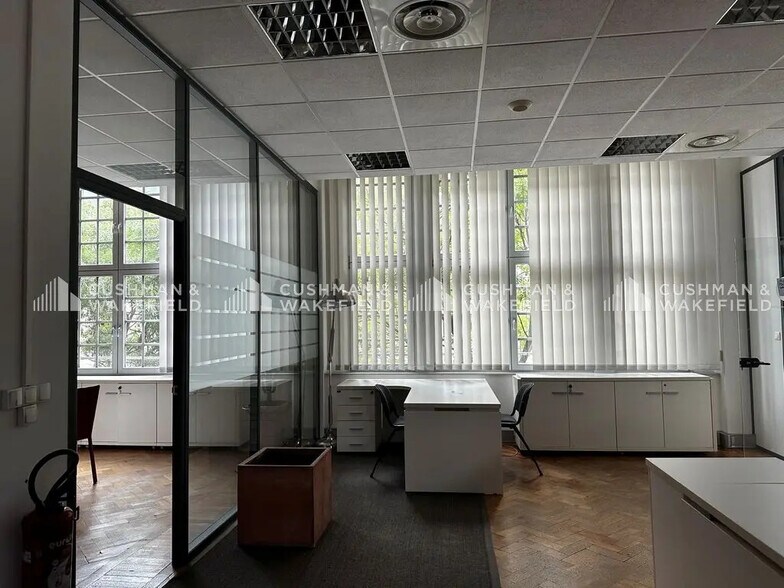 Office in Strasbourg to rent - Interior Photo - Image 3 of 12