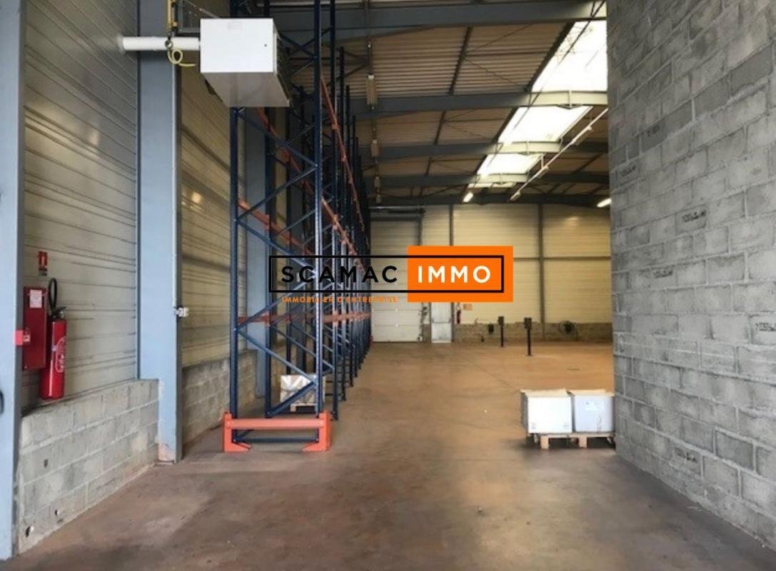 Industrial in Nanterre to rent Interior Photo- Image 1 of 6