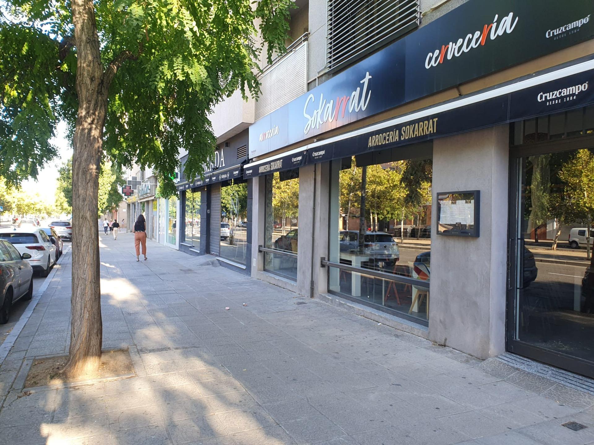 Retail in SEVILLA, Sevilla to rent Building Photo- Image 1 of 10
