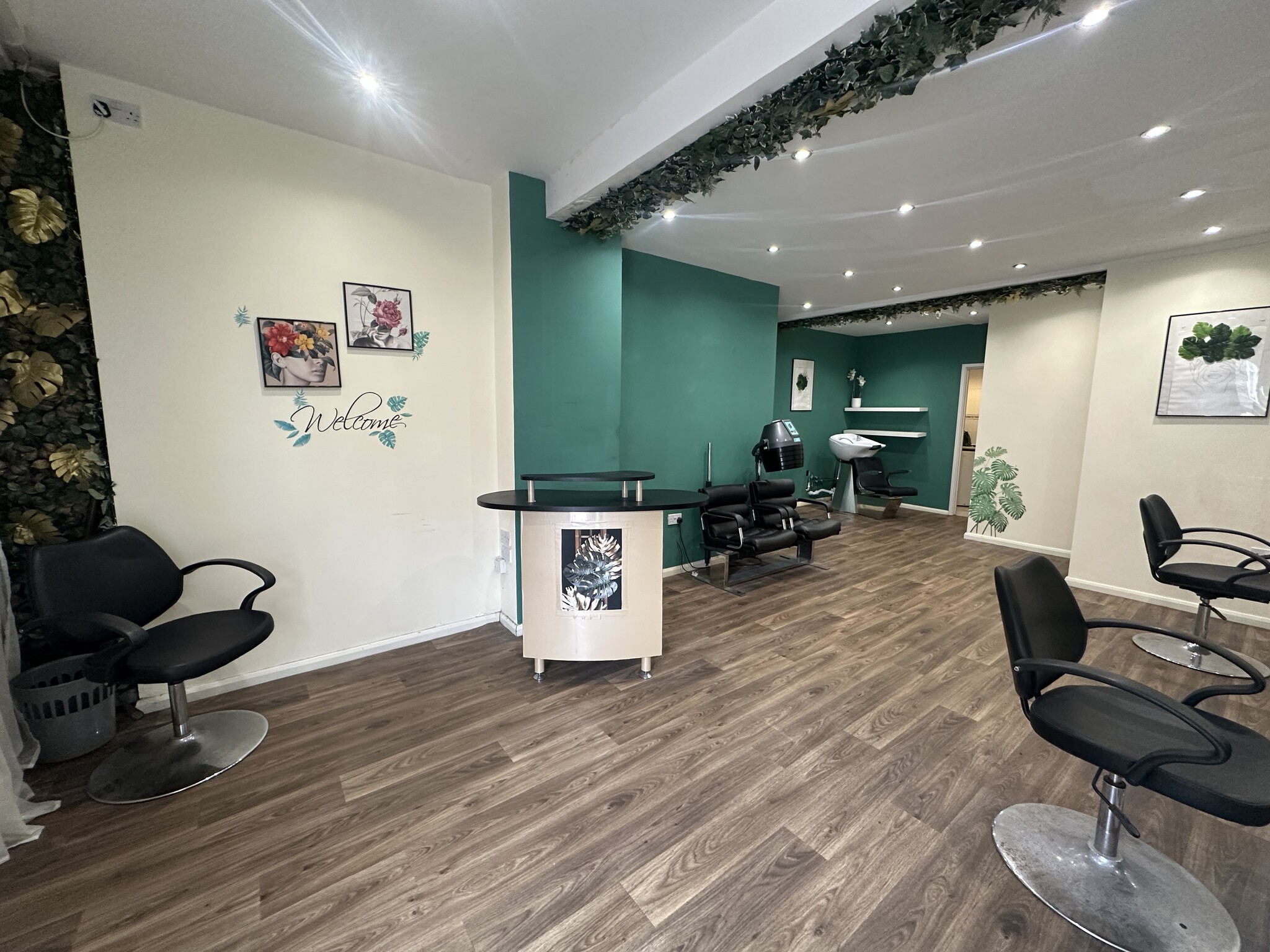 Queens Hl, Newport to rent Interior Photo- Image 1 of 11