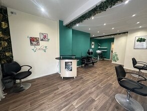 Queens Hl, Newport to rent Interior Photo- Image 1 of 11