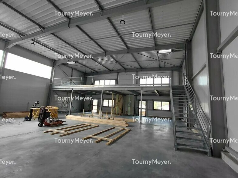 Light Industrial in Sainte-Luce-sur-Loire to rent - Interior Photo - Image 3 of 5