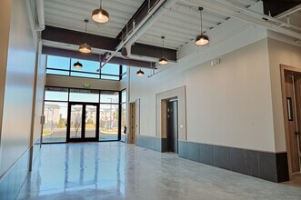 18 Cox Cro Rd, Toms River, NJ to rent Interior Photo- Image 1 of 9