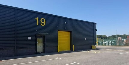 9 Sandy Ln, Worksop to rent Building Photo- Image 1 of 3