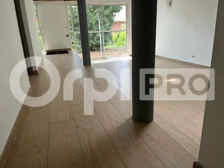 Office in Pessac to rent - Building Photo - Image 3 of 6