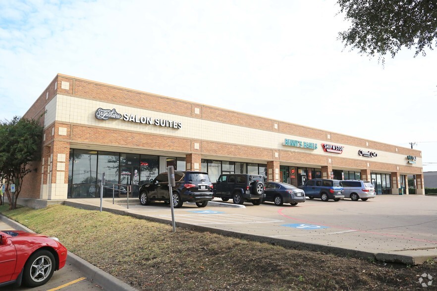 955 E Campbell Rd, Richardson, TX for rent - Building Photo - Image 1 of 5