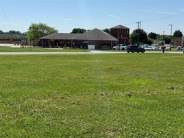 109 5th ave, Princeton, IN for sale - Primary Photo - Image 1 of 3