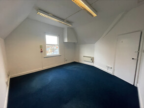 34-34A Musters Rd, West Bridgford for rent Interior Photo- Image 1 of 2