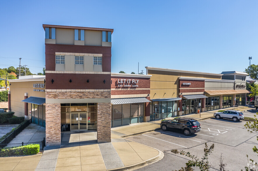 9077 Poplar Ave, Germantown, TN for sale - Primary Photo - Image 1 of 1