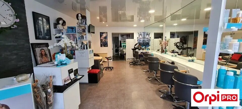 Retail in Saint-Brieuc for sale - Building Photo - Image 2 of 7